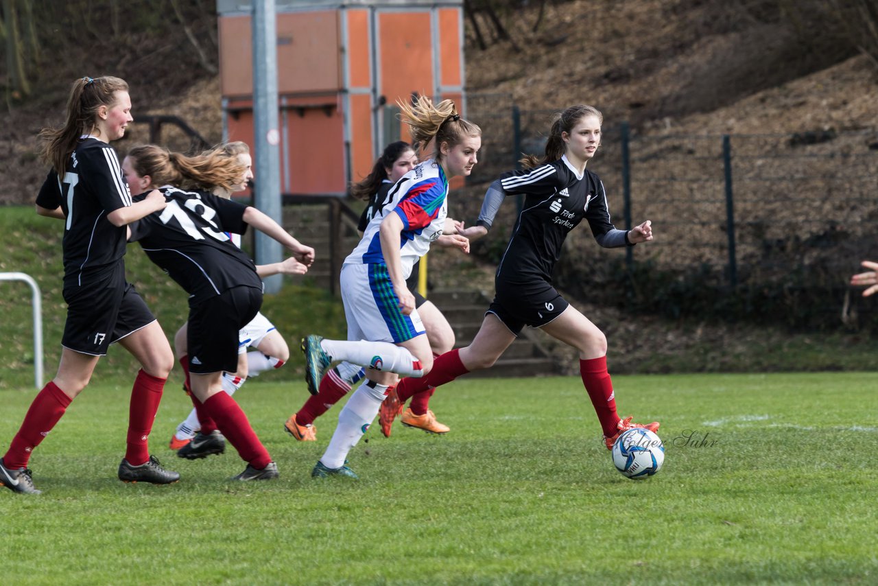 Bild 251 - wBJ SV Henstedt Ulzburg - TSV Schnberg : Ergebnis: 5:2